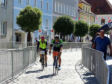 Teilnehmer Hannes beim 24h Radrennen Kelheim 2017 aus dem Eckert Racing Team Foto: Eckert Schulen