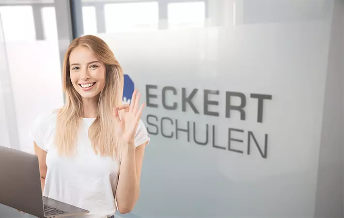 Die dreijährige Umschulung zielt auf Frauen und Männer ab, die dem Arbeitsmarkt wegen Kinderbetreuung oder der Pflege von Angehörigen nur in Teilzeit zur Verfügung stehen.