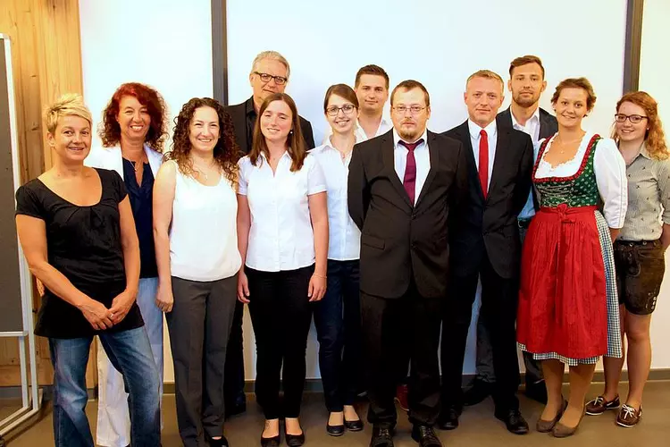 Das Abschlusssemester der Hotelfachschule Regenstauf: Diese fleißigen Absolventen präsentierten im Rahmen ihrer Weiterbildung zum Staatlich geprüften Hotelbetriebswirt beeindruckende Projektarbeiten.